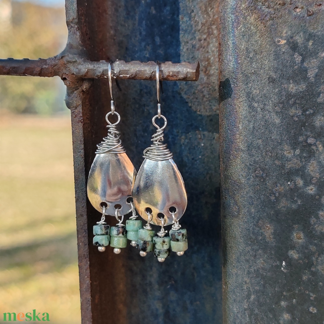 Afrikai türkiz fülbevaló  - ékszer - fülbevaló - lógó fülbevaló - Meska.hu