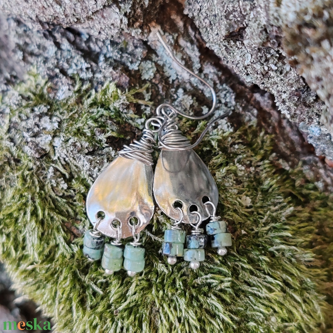 Afrikai türkiz fülbevaló  - ékszer - fülbevaló - lógó fülbevaló - Meska.hu