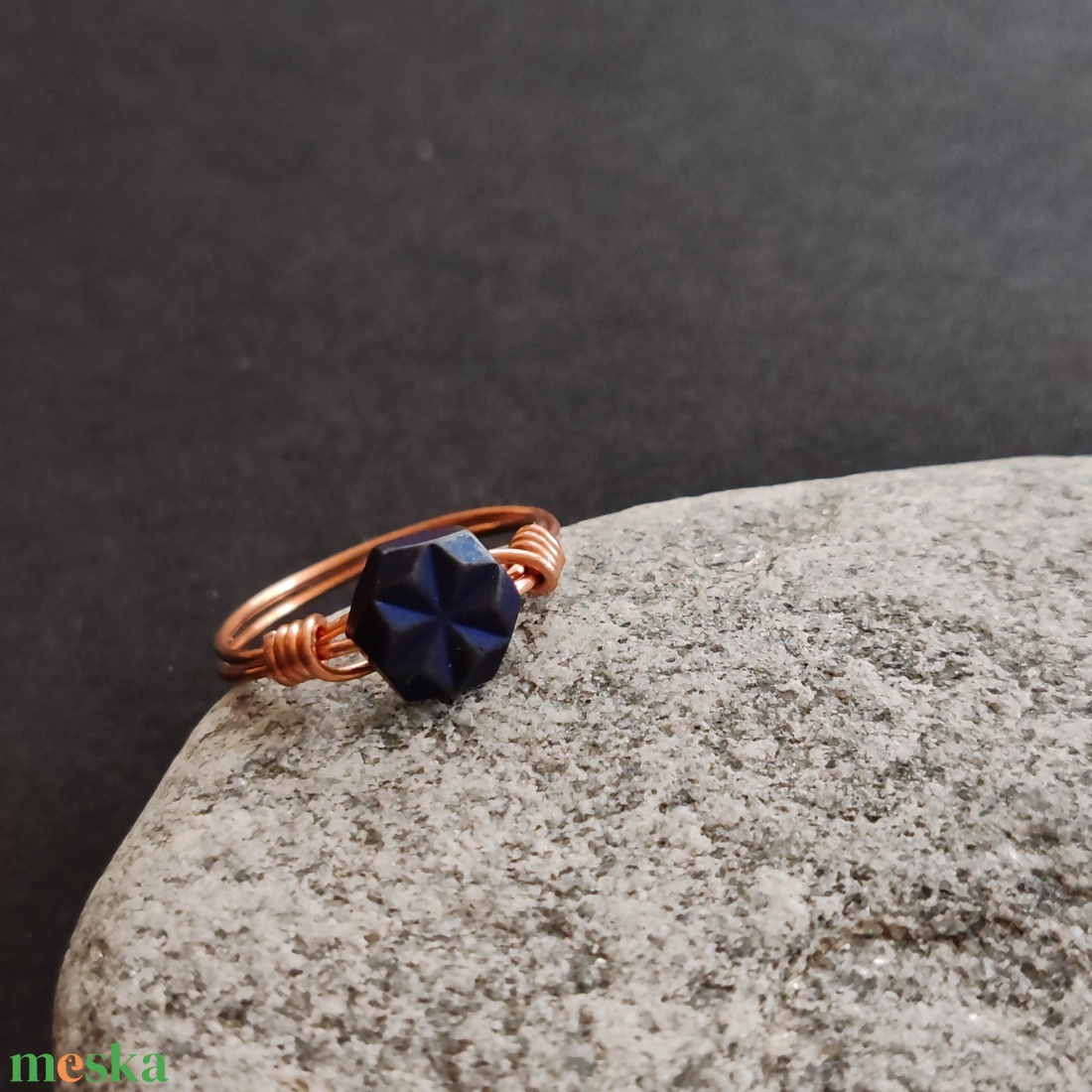 Hematit virág vörösréz gyűrű  - ékszer - gyűrű - fonódó gyűrű - Meska.hu