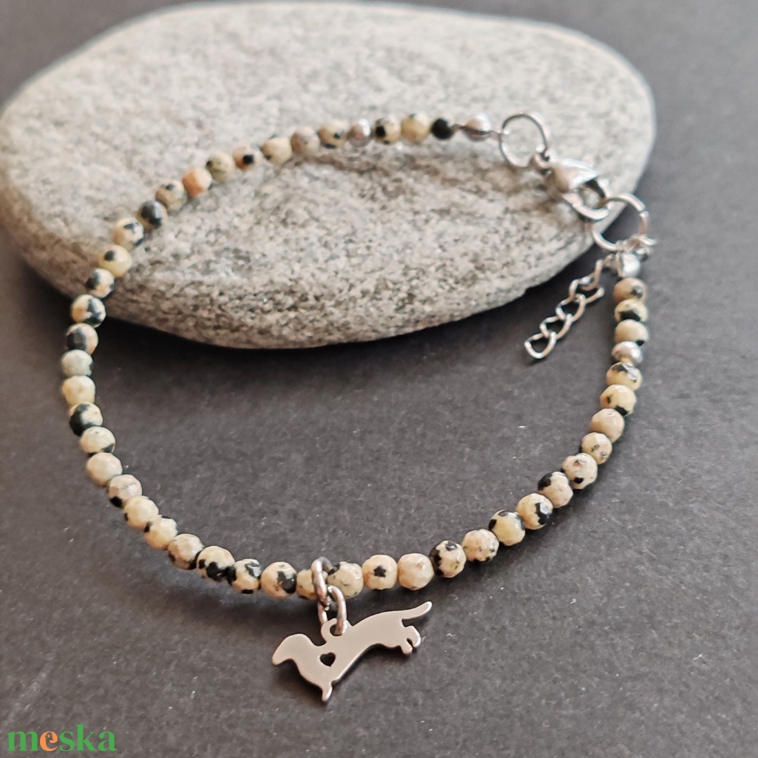 Minidesign... dalmata jáspis tacsis karkötője - ékszer - karkötő - gyöngyös karkötő - Meska.hu