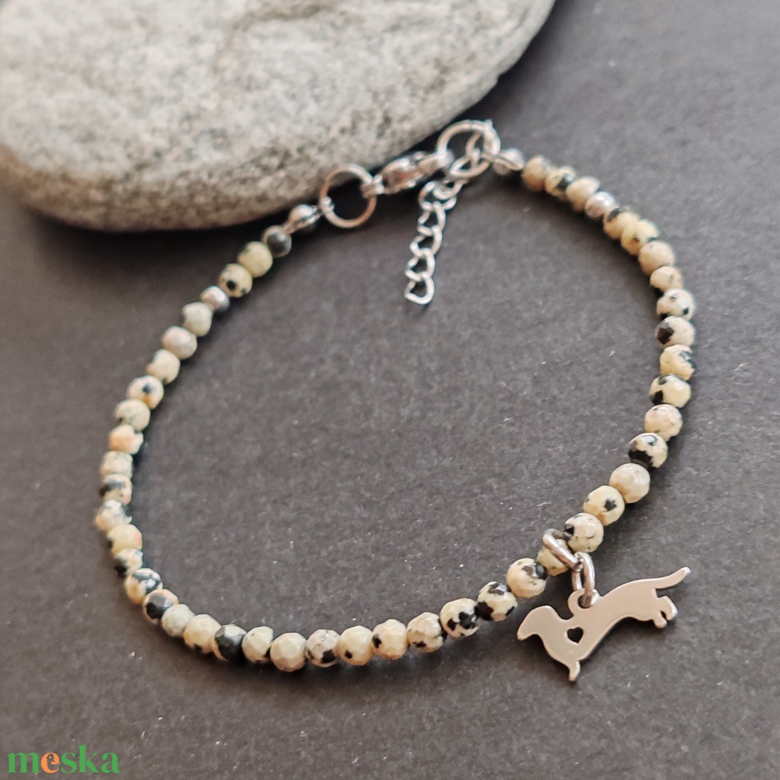 Minidesign... dalmata jáspis tacsis karkötője - ékszer - karkötő - gyöngyös karkötő - Meska.hu