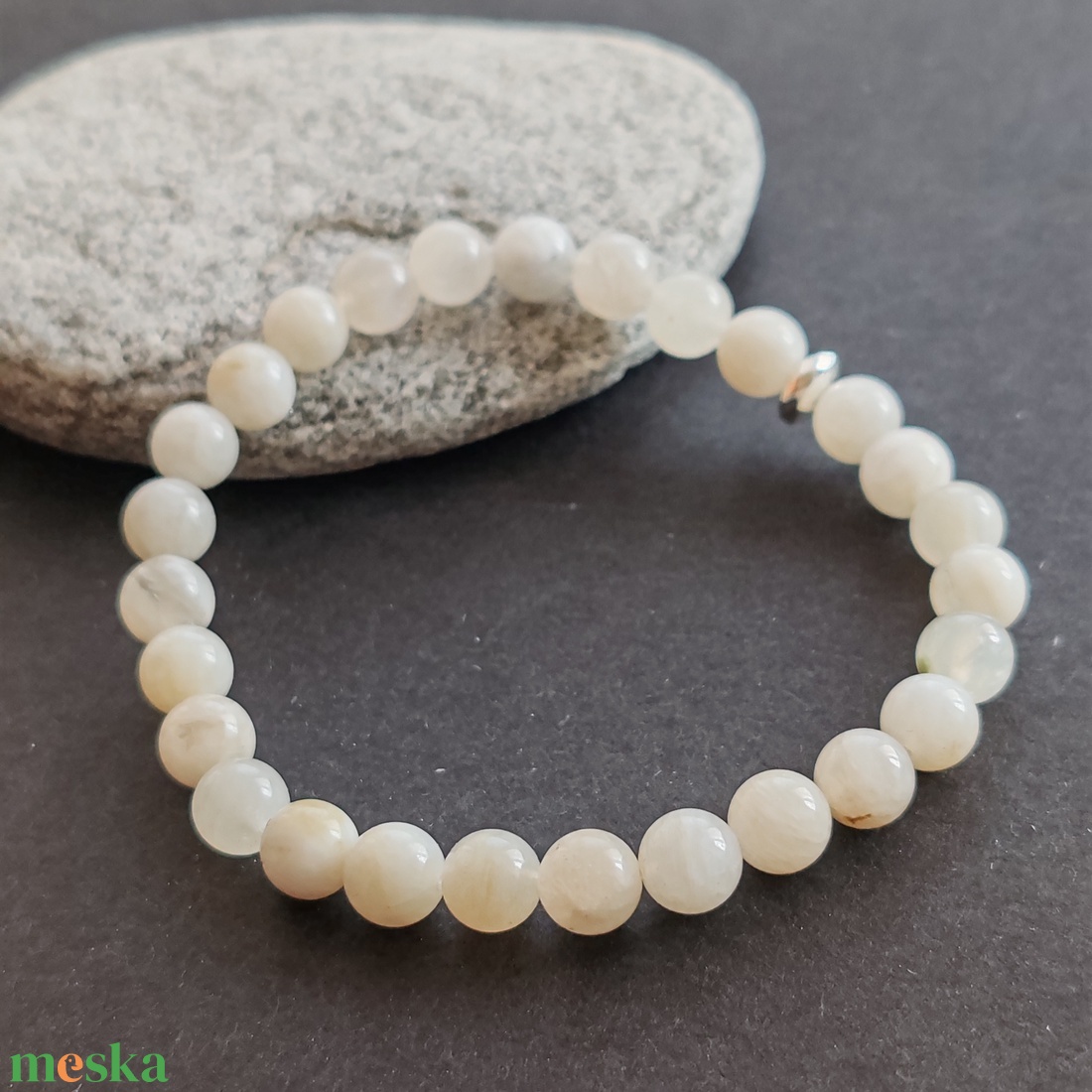 Holdkő gumis karkötő - ékszer - karkötő - gyöngyös karkötő - Meska.hu