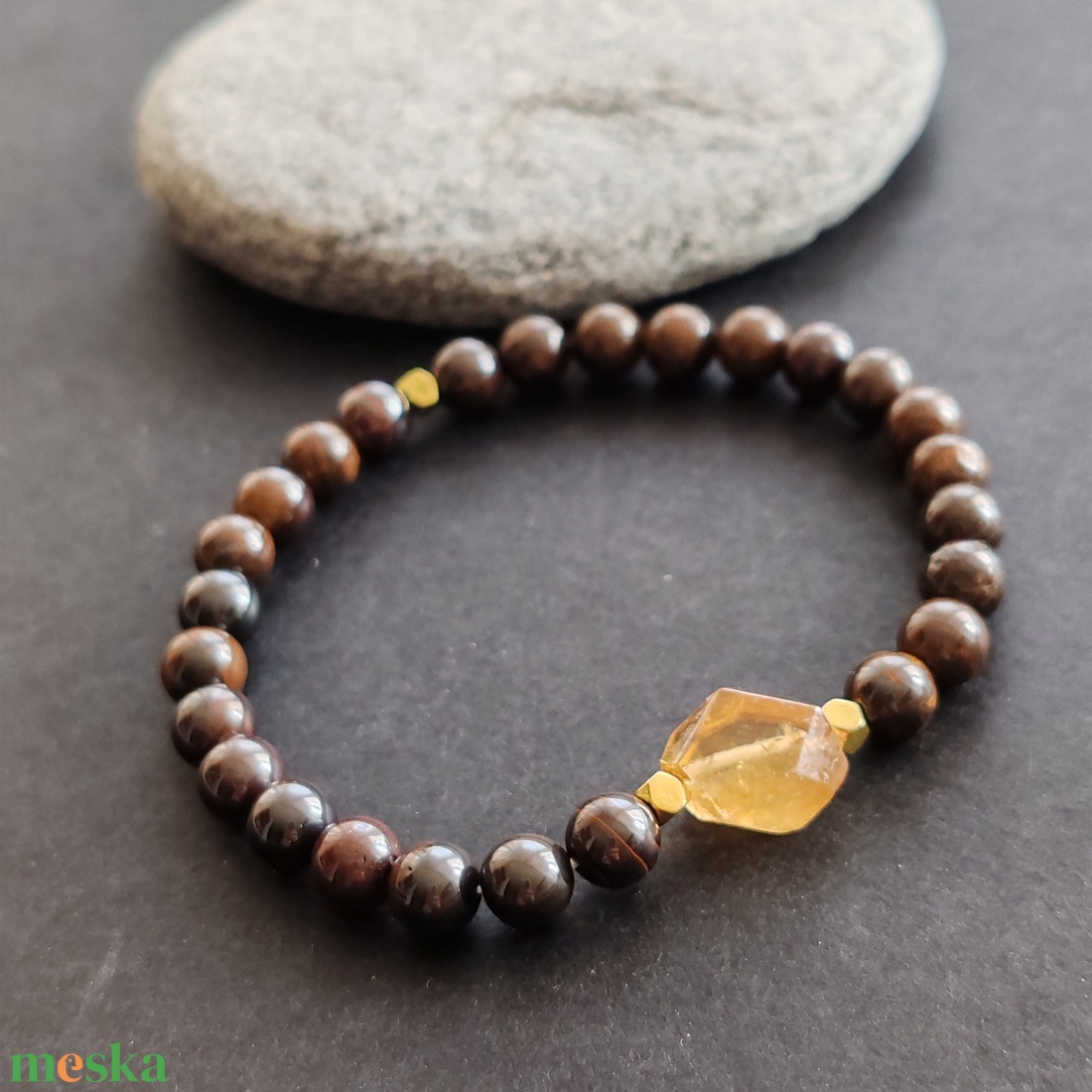 Boulder opál - mézkalcit arany karkötő - ékszer - karkötő - gyöngyös karkötő - Meska.hu