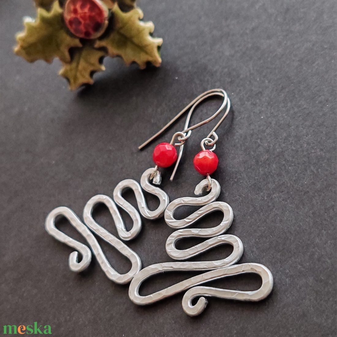 Fenyőfa... Kiskarácsony alumínium fülbevaló  - ékszer - fülbevaló - lógó fülbevaló - Meska.hu