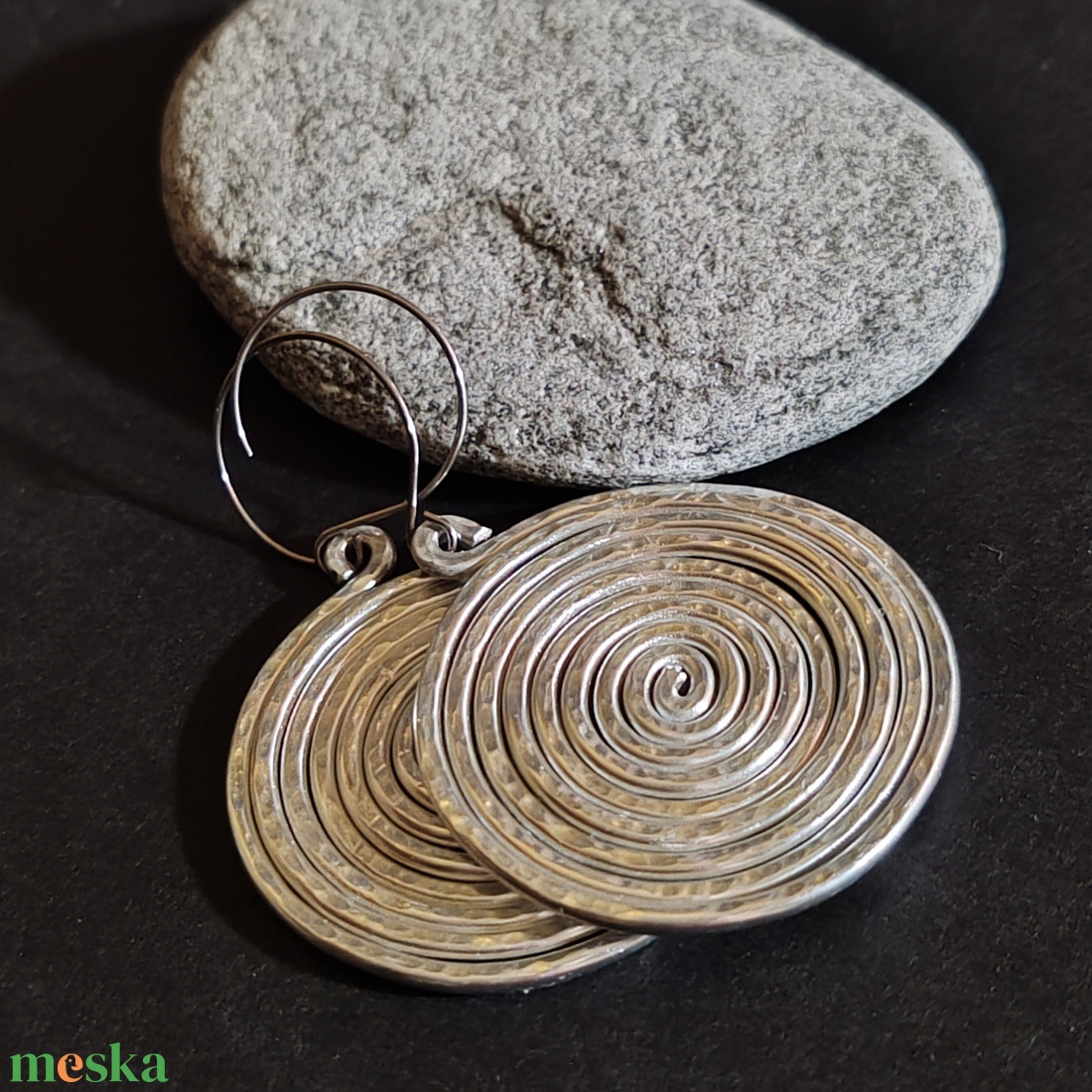 Óriás csiga... alumínium fülbevaló  - ékszer - fülbevaló - lógó fülbevaló - Meska.hu