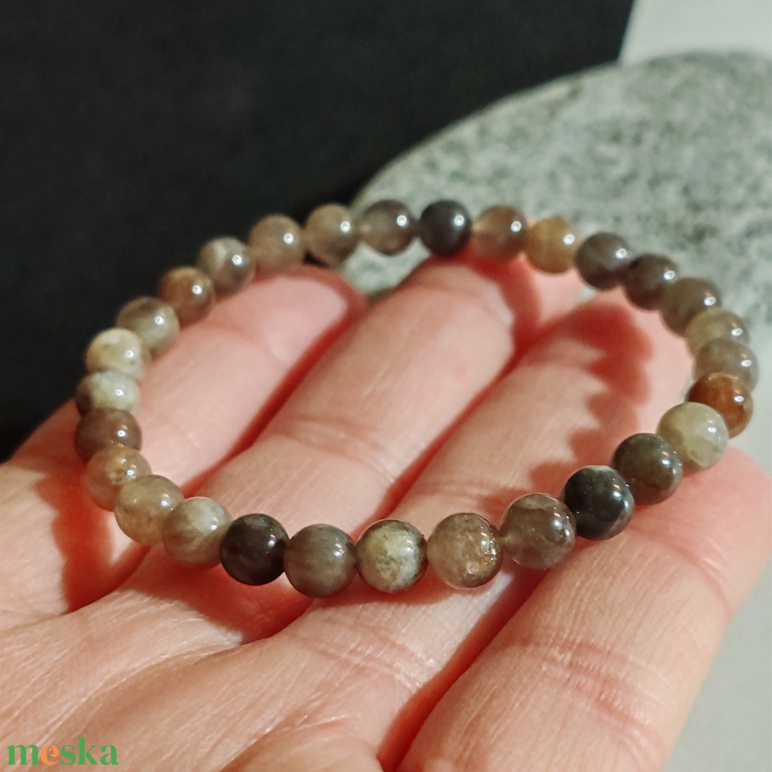 Fekete holdkő karkötő - ékszer - karkötő - gyöngyös karkötő - Meska.hu