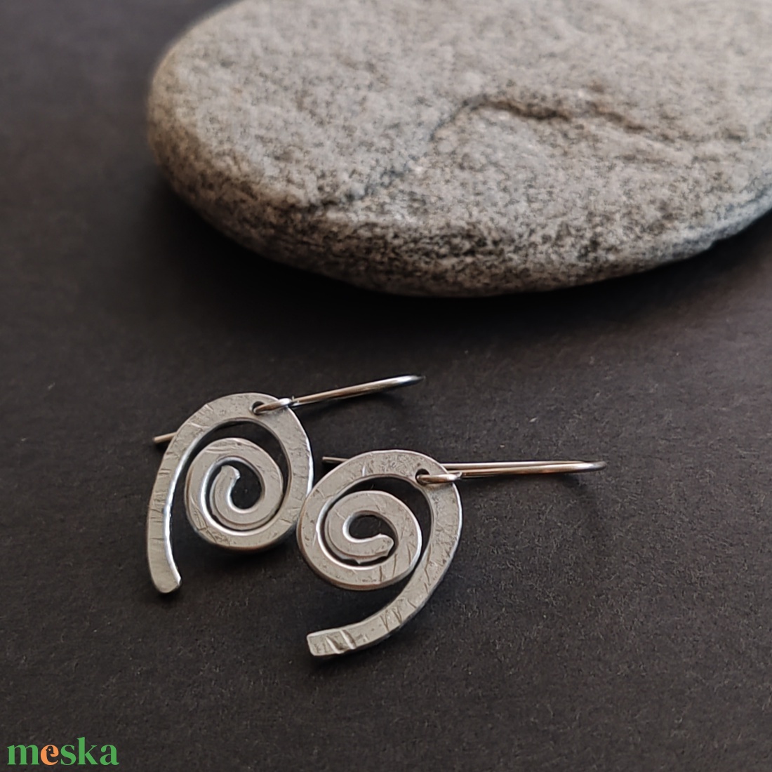 Csavar... alumínium fülbevaló  - ékszer - fülbevaló - lógó fülbevaló - Meska.hu