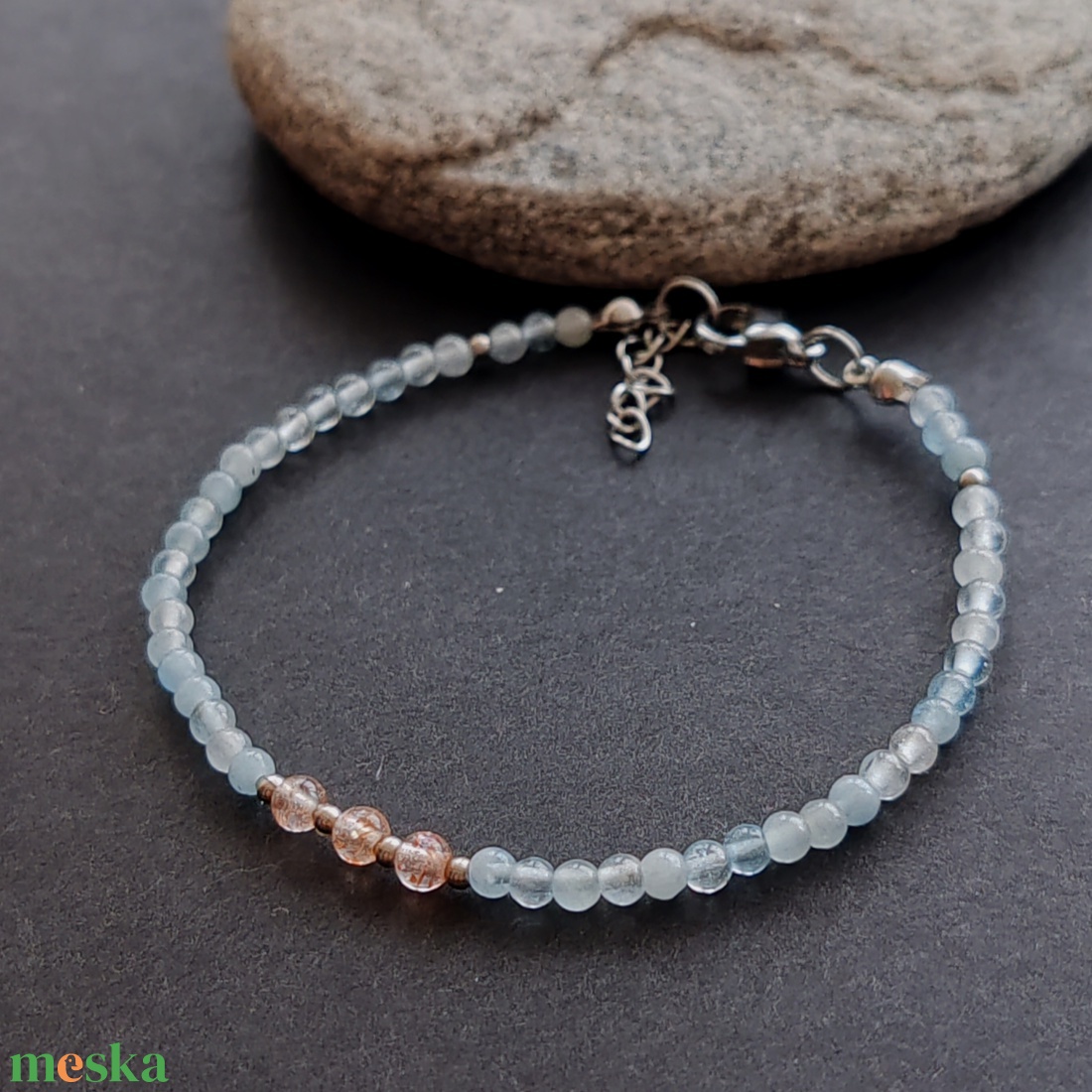 Minidesign... akvamarin - napkő karkötő - ékszer - karkötő - gyöngyös karkötő - Meska.hu