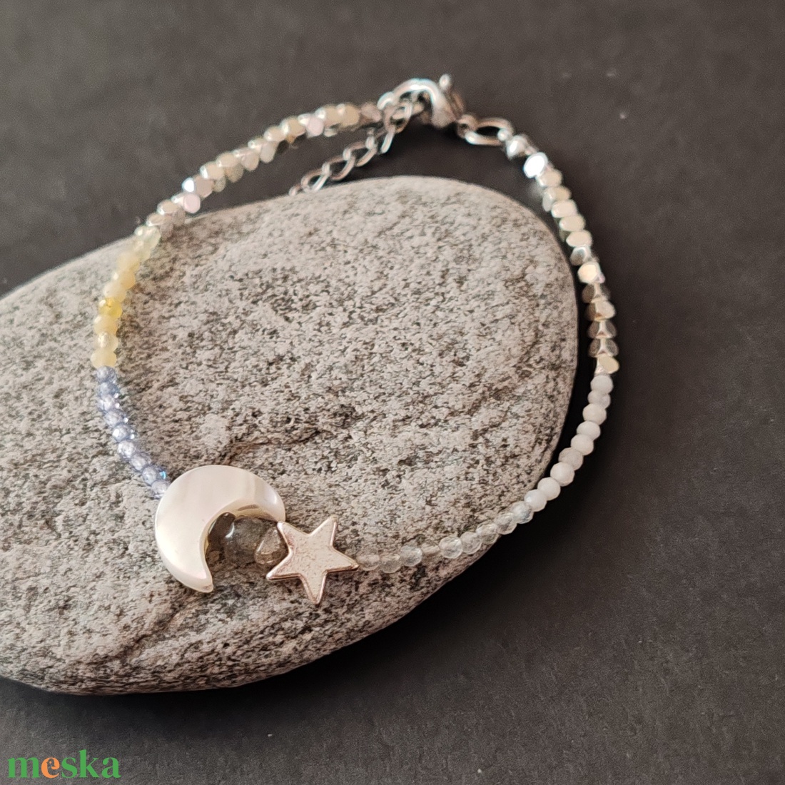 Minidesign... hold csillag  karkötő - ékszer - karkötő - gyöngyös karkötő - Meska.hu