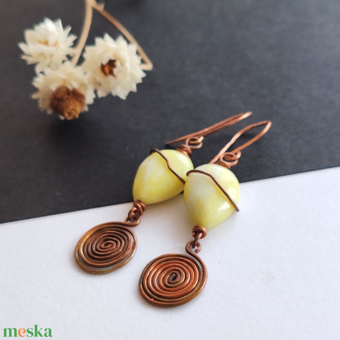 Jáde - vörösréz fülbevaló  - ékszer - fülbevaló - lógó fülbevaló - Meska.hu