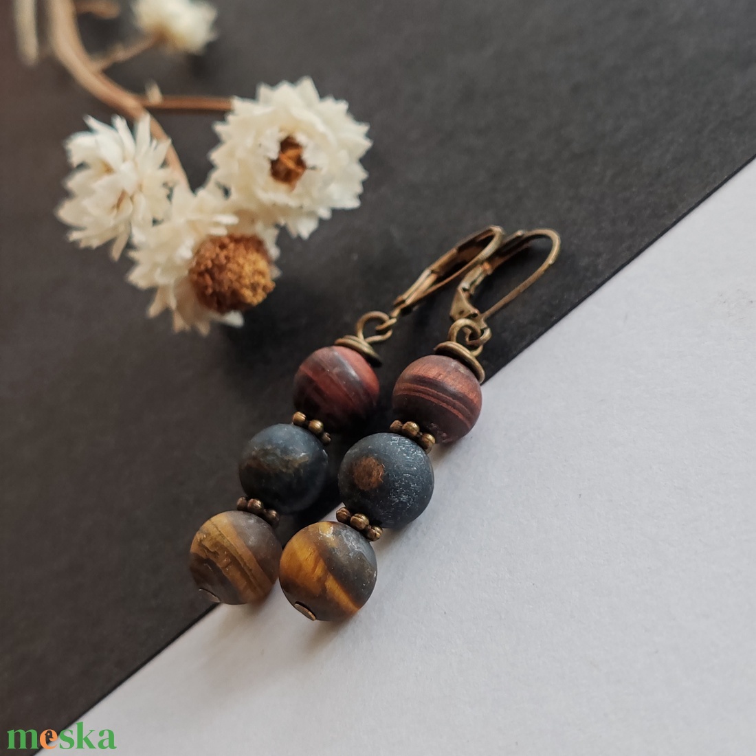 Matt tigrisszem fülbevaló - ékszer - fülbevaló - lógó fülbevaló - Meska.hu