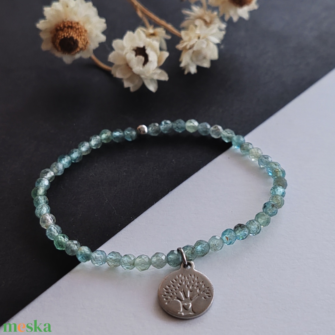 Apatit karkötő - ékszer - karkötő - gyöngyös karkötő - Meska.hu