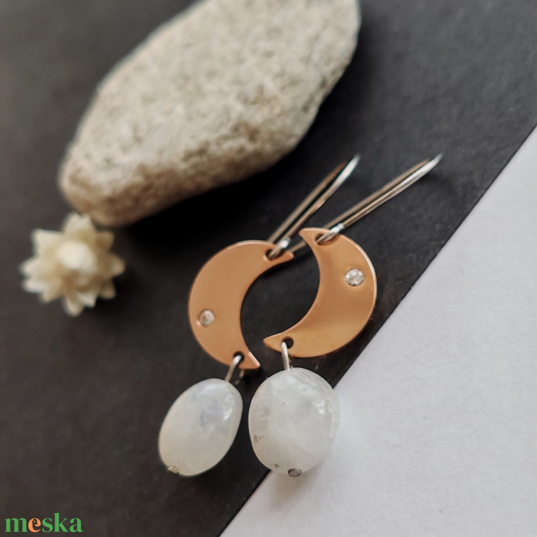 Holdkő - hold fülbevaló  - ékszer - fülbevaló - lógó fülbevaló - Meska.hu
