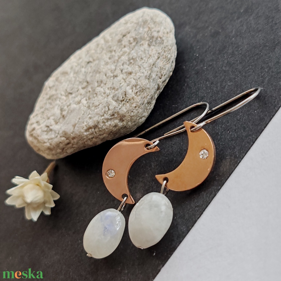 Holdkő - hold fülbevaló  - ékszer - fülbevaló - lógó fülbevaló - Meska.hu