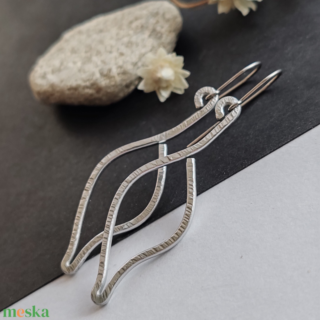 Levél... alumínium fülbevaló  - ékszer - fülbevaló - lógó fülbevaló - Meska.hu