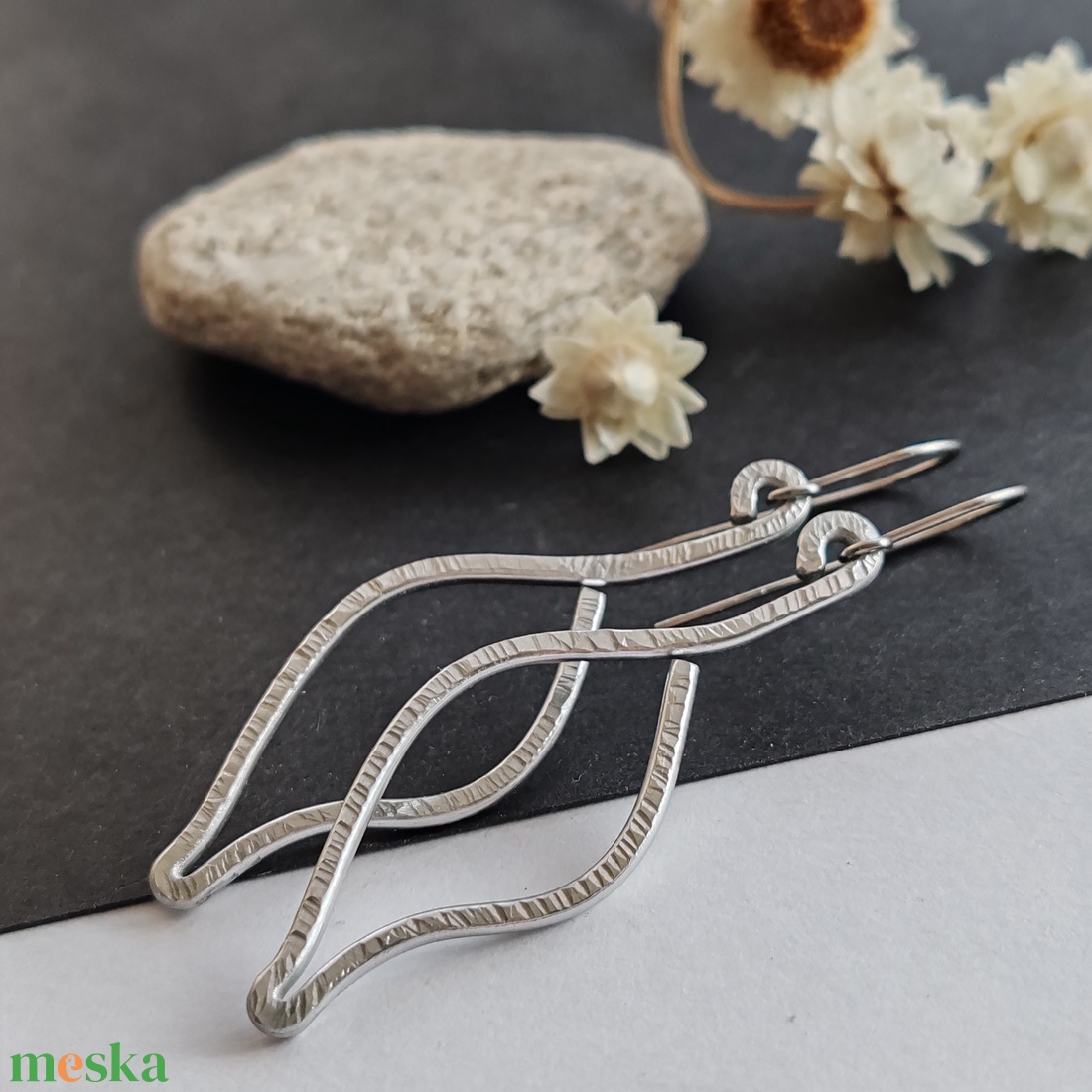 Levél... alumínium fülbevaló  - ékszer - fülbevaló - lógó fülbevaló - Meska.hu