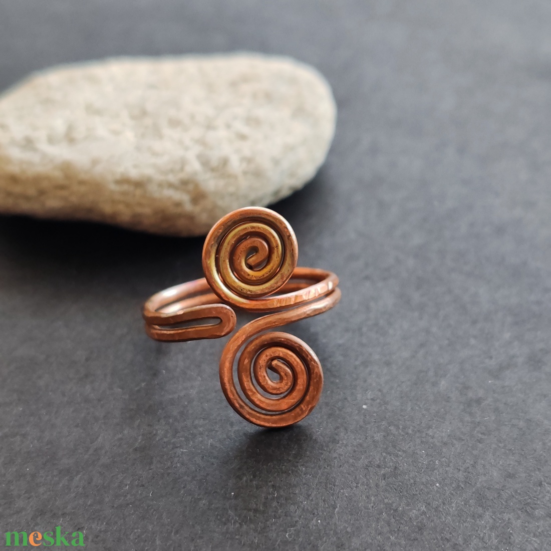 Csigás vörösréz gyűrű  - ékszer - gyűrű - fonódó gyűrű - Meska.hu