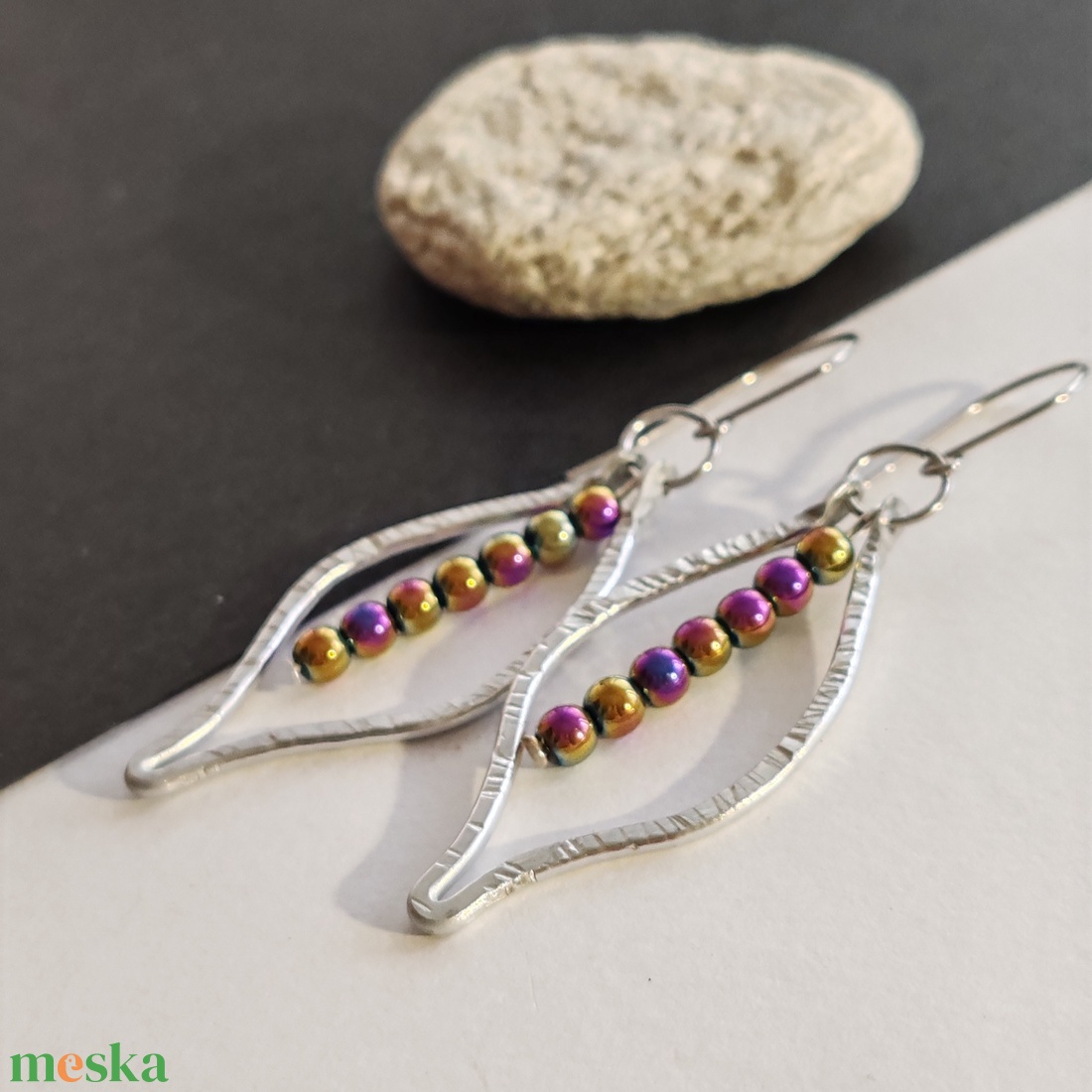 Szivárvány... leves alumínium fülbevaló  - ékszer - fülbevaló - lógó fülbevaló - Meska.hu