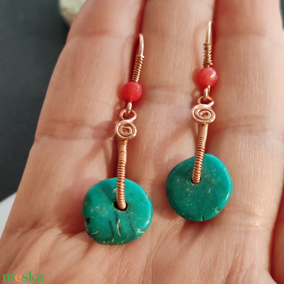 Türkinit vörösréz fülbevaló  - ékszer - fülbevaló - lógó csepp fülbevaló - Meska.hu