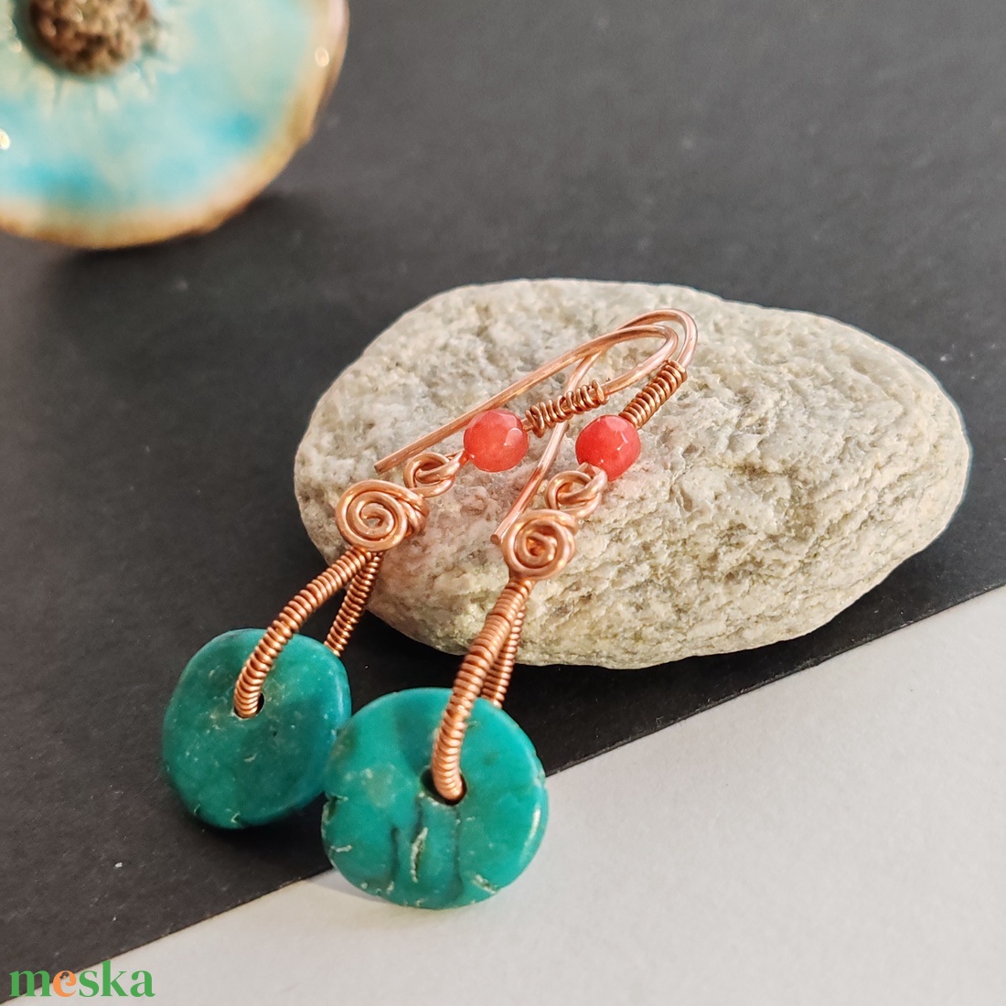 Türkinit vörösréz fülbevaló  - ékszer - fülbevaló - lógó csepp fülbevaló - Meska.hu