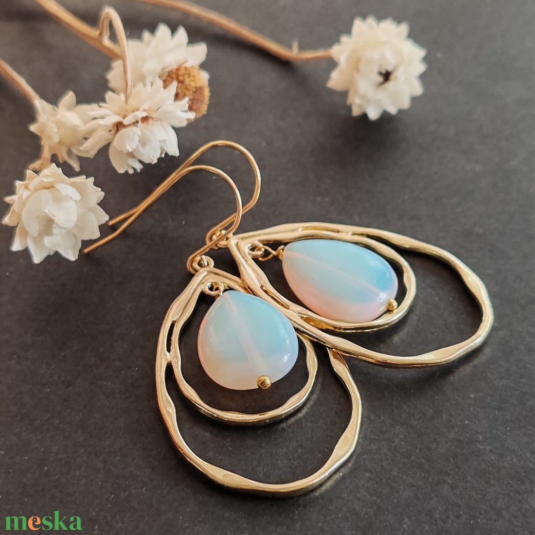 Opalit csepp arany fülbevaló  - ékszer - fülbevaló - lógó csepp fülbevaló - Meska.hu