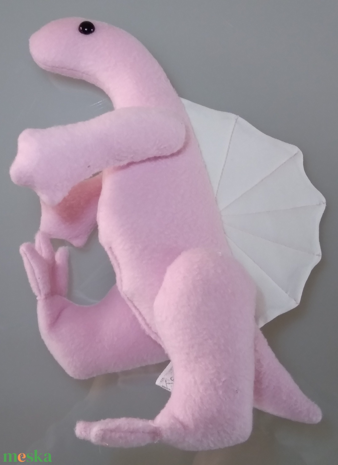   Pinky, a Spinosaurus festhető hátvitorlával - neKedD dinókollekció - játék & sport - plüssállat & játékfigura - plüss dínók - Meska.hu