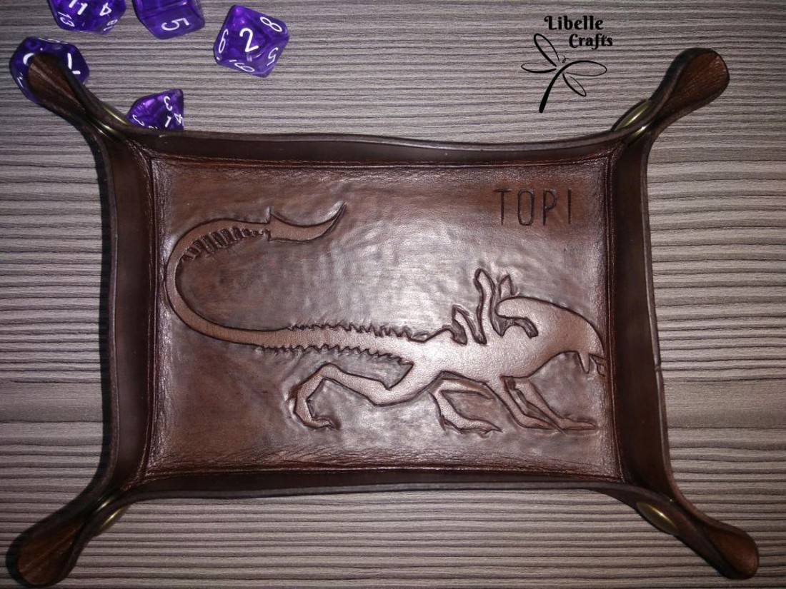 Alienes kockadobó tálca -  - Meska.hu