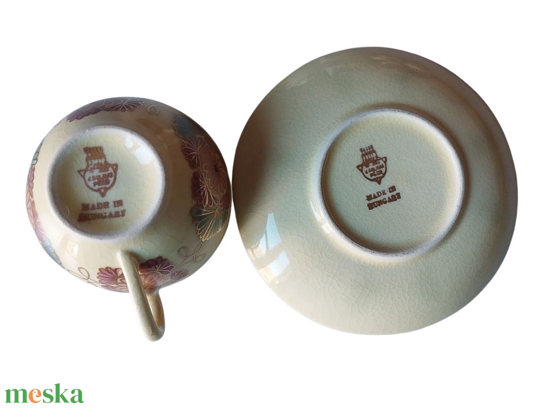 Zsolnay kávéscsésze, Körpecsétes Zsolnay porcelán kávéscsésze, Vintage aranykontúrozott Zsolnay kávéscsésze  aljjal - otthon & életmód - konyhafelszerelés, tálalás - tálalás - bögre & csésze - Meska.hu