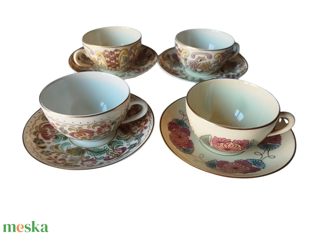 RITKA! Zsolnayaranykontúrozott kávéscsésze, Körpecsétes Zsolnay porcelán kávéscsésze  aljjal - otthon & életmód - konyhafelszerelés, tálalás - tálalás - bögre & csésze - Meska.hu