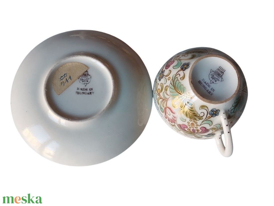 RITKA! Zsolnayaranykontúrozott kávéscsésze, Körpecsétes Zsolnay porcelán kávéscsésze  aljjal - otthon & életmód - konyhafelszerelés, tálalás - tálalás - bögre & csésze - Meska.hu