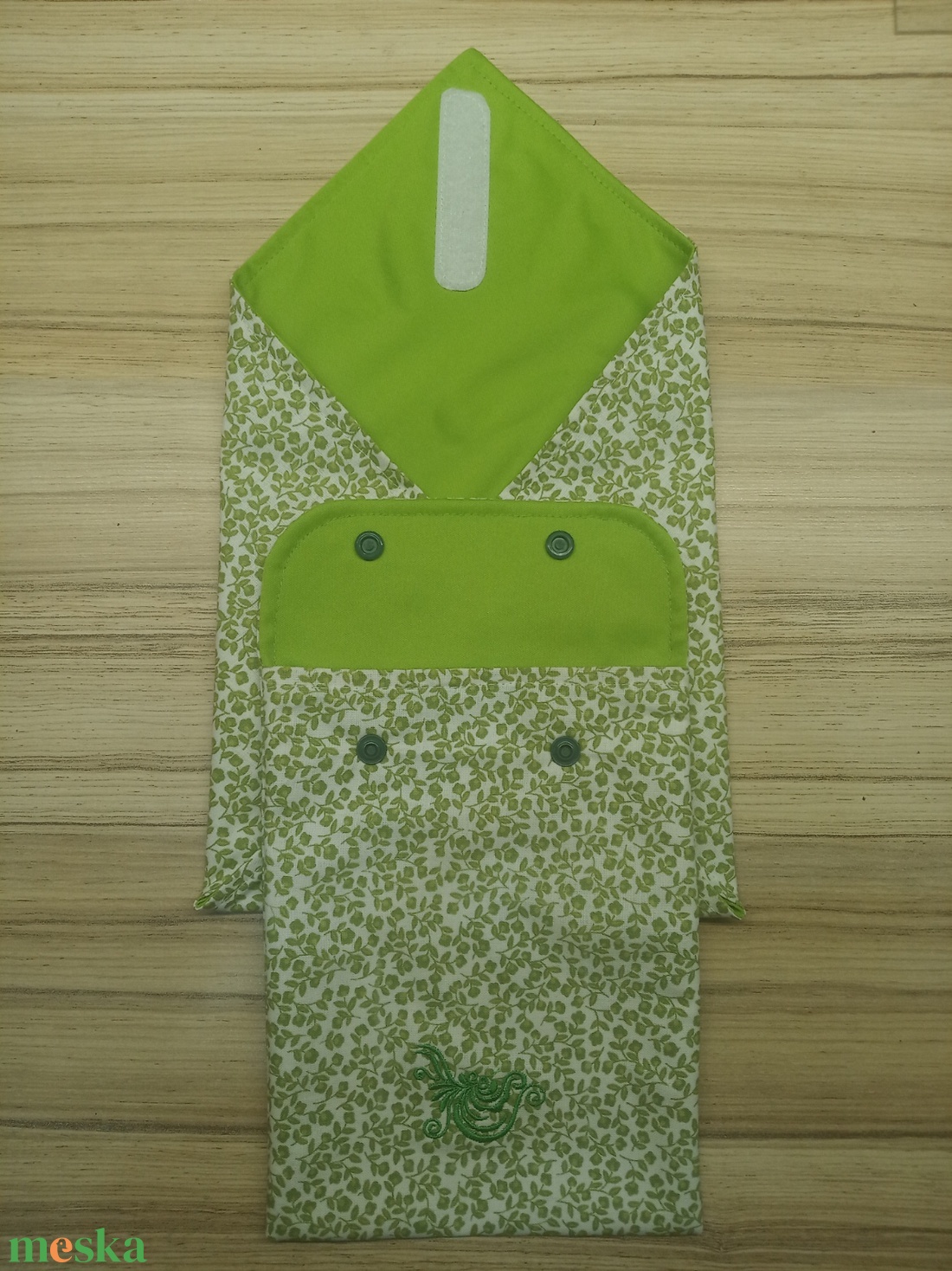 Hímzett zöld virágos újraszalvéta és Snack Bag - otthon & életmód - konyhafelszerelés, tálalás - konyhai textil - szalvéta - Meska.hu Hímzett zöld virágos újraszalvéta és Snack Bag - otthon & életmód - konyhafelszerelés, tálalás - konyhai textil - szalvéta - Meska.hu
