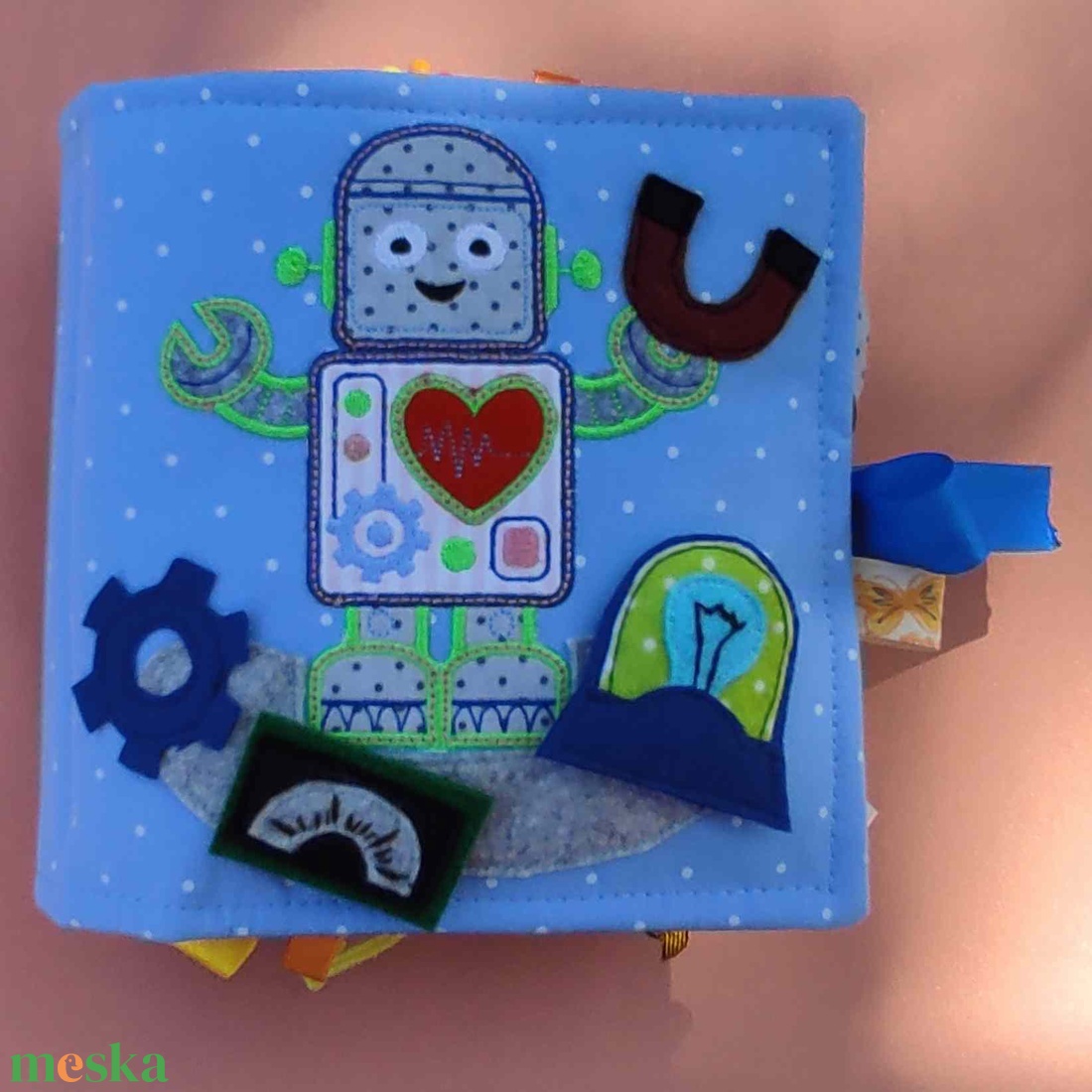 Matató könyv - Robi a robot - játék & sport - textilkönyv & babakönyv - Meska.hu Matató könyv - Robi a robot - játék & sport - textilkönyv & babakönyv - Meska.hu