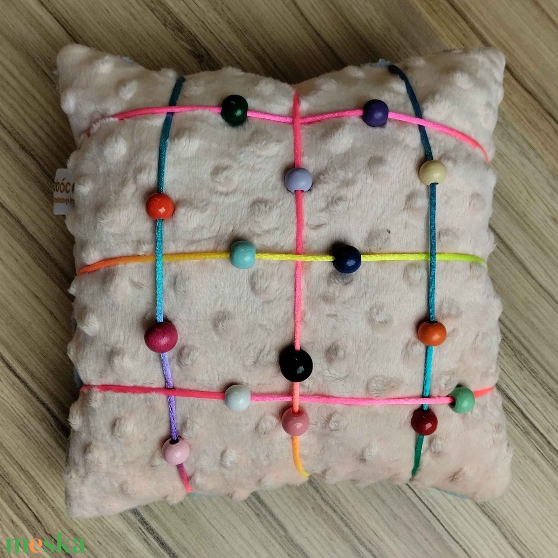 Montessori féle csatos párna- rózsaszín - játék & sport - készségfejlesztő és logikai játék - oktató játékok - Meska.hu Montessori féle csatos párna- rózsaszín - játék & sport - készségfejlesztő és logikai játék - oktató játékok - Meska.hu