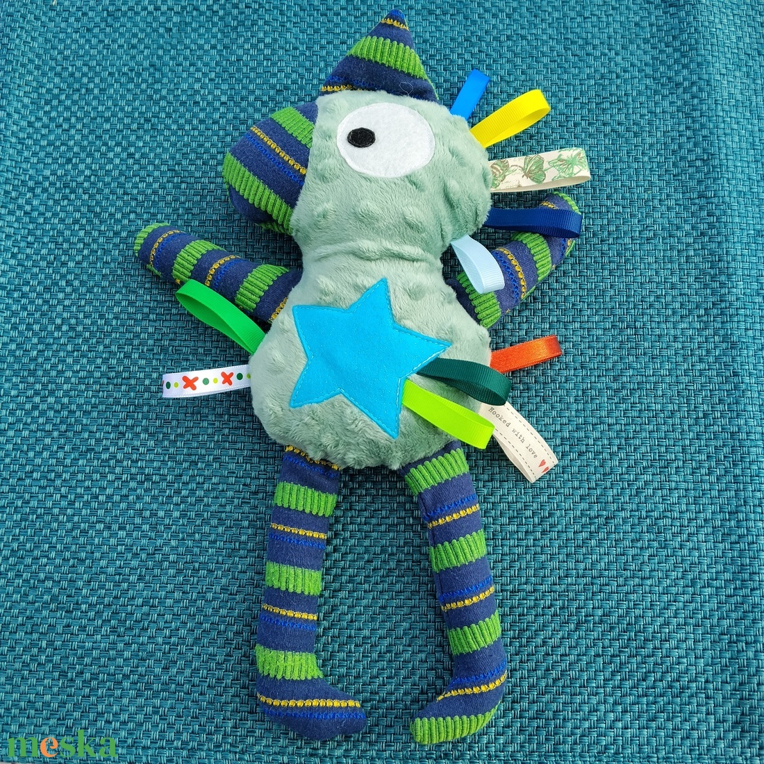 Játszó pajti, halvány zöld, csíkos - baba - mama - baba játékok - szundikendő, alvóka - Meska.hu