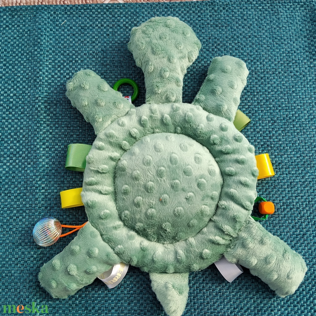 Játszó pajti, teknős halvány zöld színű - baba - mama - baba játékok - szundikendő, alvóka - Meska.hu