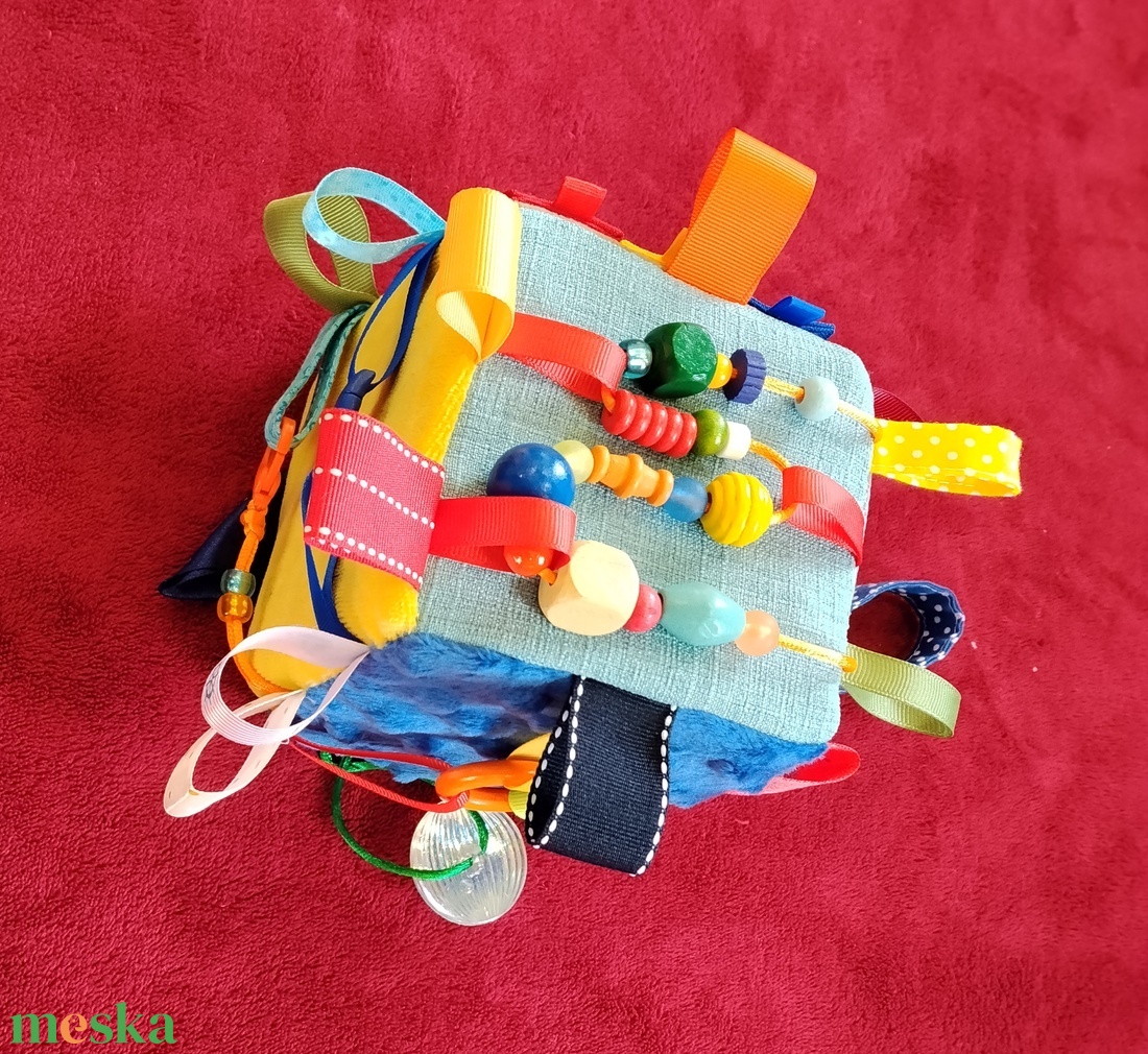 Baba kocka, dínós - baba - mama - baba játékok - babakocka - Meska.hu