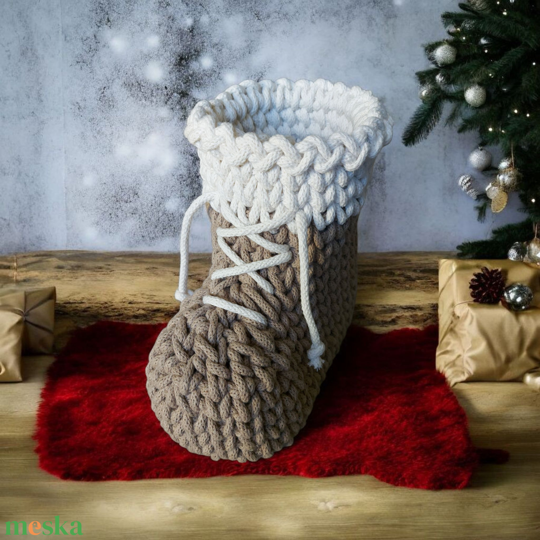 Ünnepi horgolt tároló - Csizma - otthon & életmód - babaszoba, gyerekszoba - játéktároló - Meska.hu