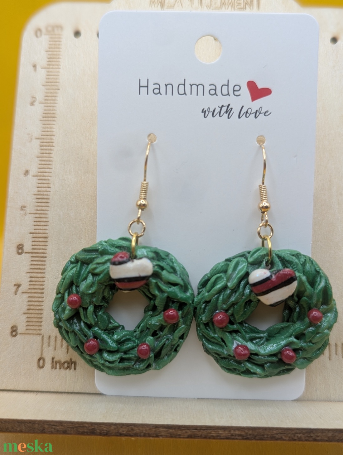 Kézműves fülbevaló polimer gyurmából (polymer clay), karácsonyi ajándék, adventi koszorú - 110 - ékszer - fülbevaló - lógó fülbevaló - Meska.hu