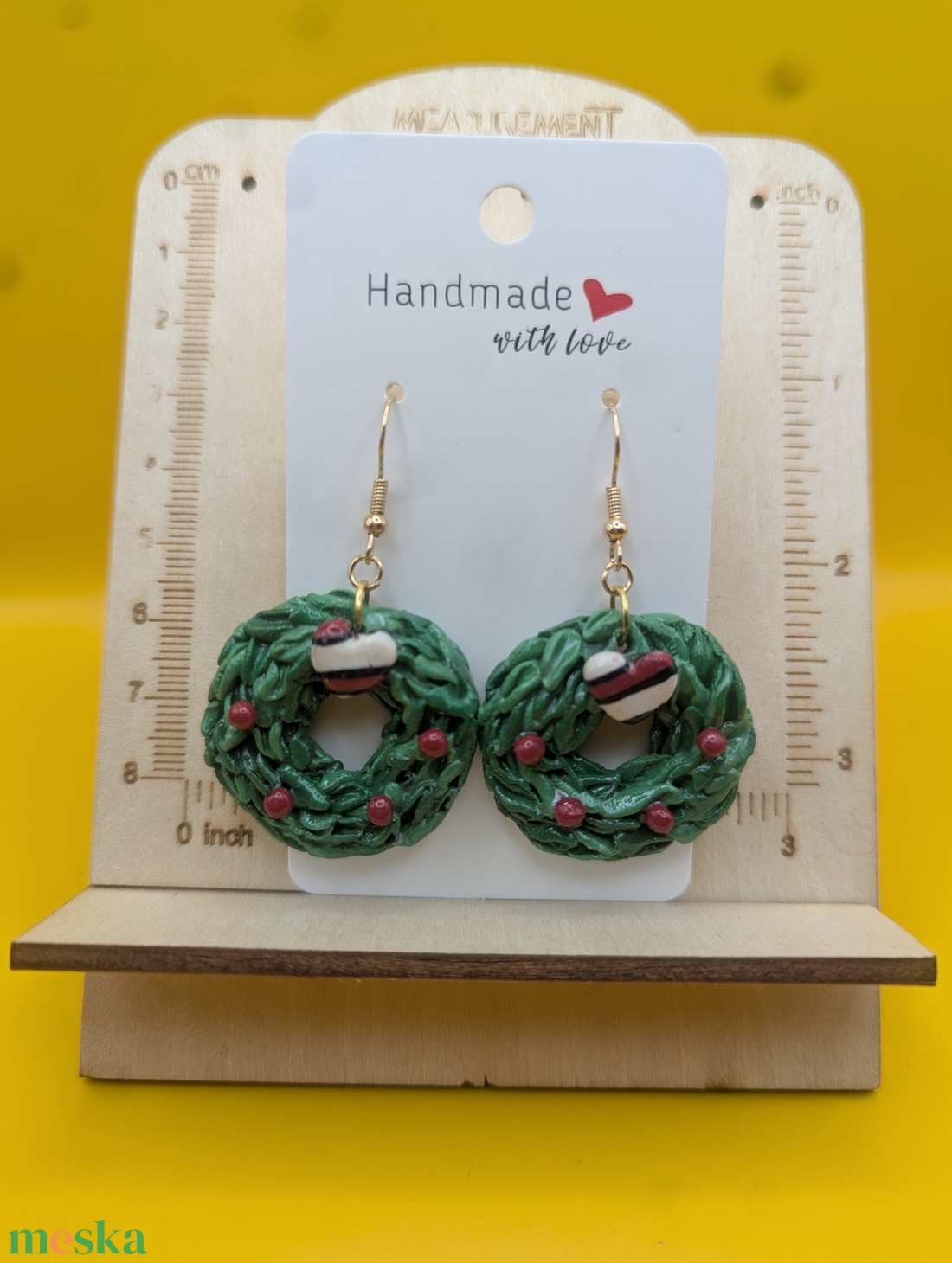 Kézműves fülbevaló polimer gyurmából (polymer clay), karácsonyi ajándék, adventi koszorú - 110 - ékszer - fülbevaló - lógó fülbevaló - Meska.hu
