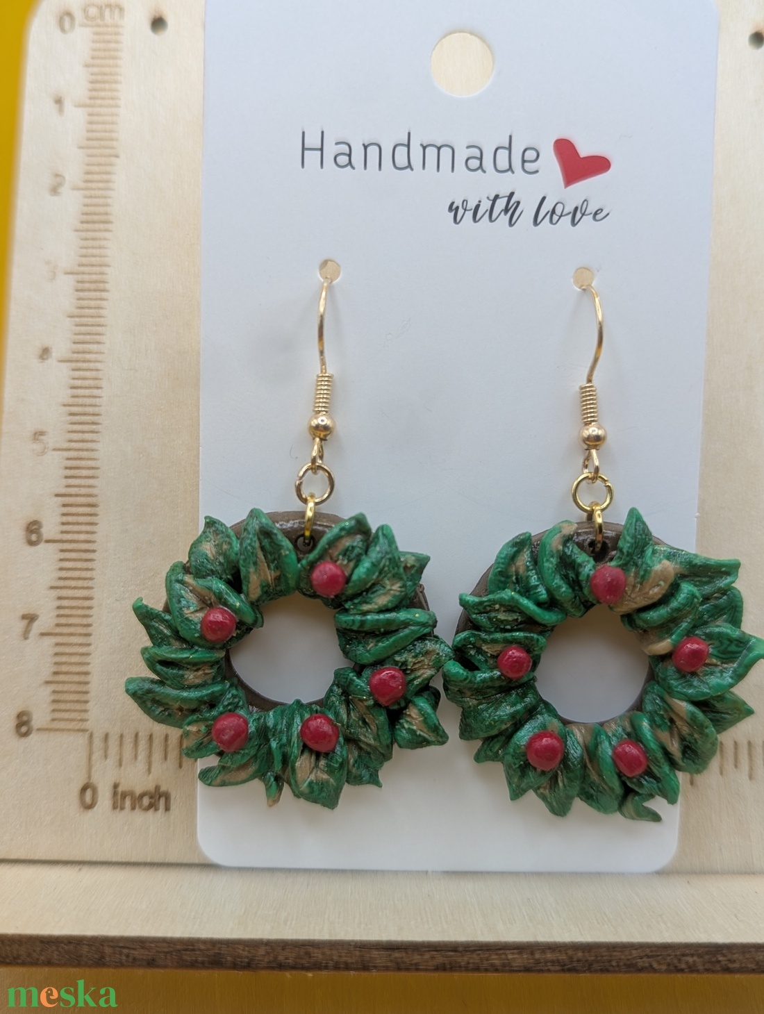 Kézműves fülbevaló polimer gyurmából (polymer clay), karácsonyi ajándék, adventi koszorú - 116 - ékszer - fülbevaló - lógó fülbevaló - Meska.hu