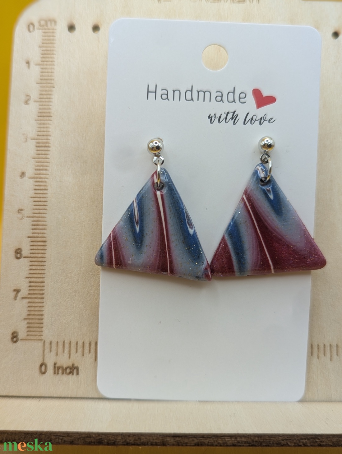 Kézműves fülbevaló polimer gyurmából (polymer clay), karácsonyi ajándék, háromszög - 121 - ékszer - fülbevaló - lógó fülbevaló - Meska.hu