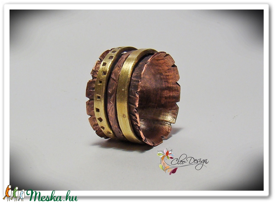Antikolt vörös és sárgaréz gyűrű -  - Meska.hu