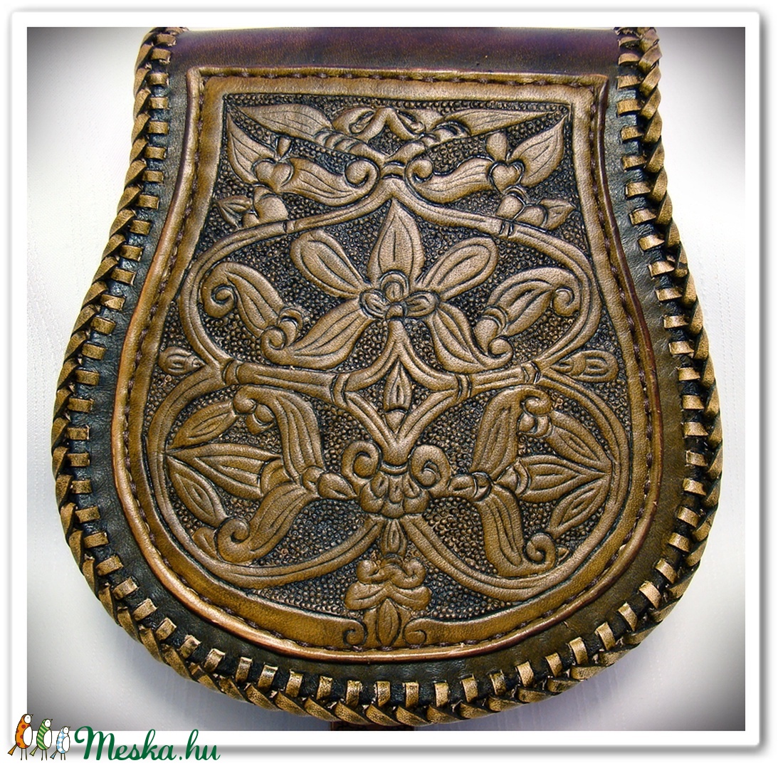 Bőr tarsoly rakamazi mintával -  - Meska.hu