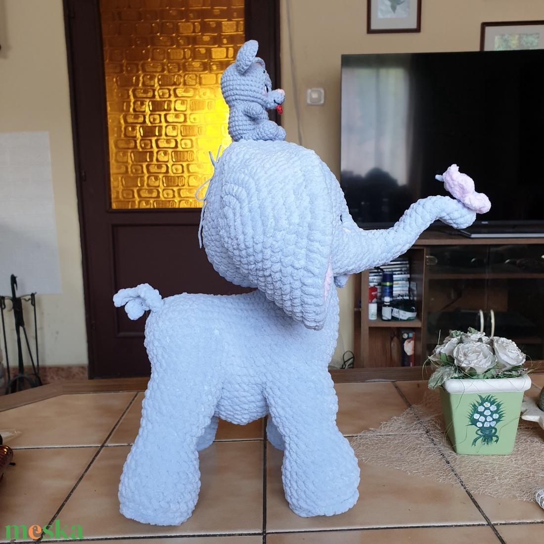 Horgolt plüss elefánt kisegérrel és pillangóval � kézműves amigurumi játék - játék & sport - plüssállat & játékfigura - elefánt - Meska.hu
