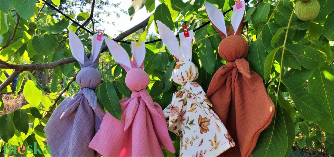 Szundikendő - sötét barna - játék & sport - Meska.hu