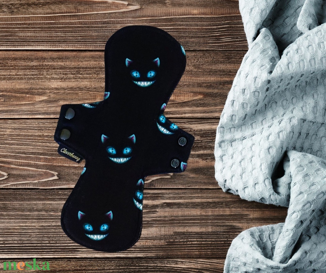 Alice macska - Mosibetét - szépségápolás - intim higiénia - intimbetét - Meska.hu