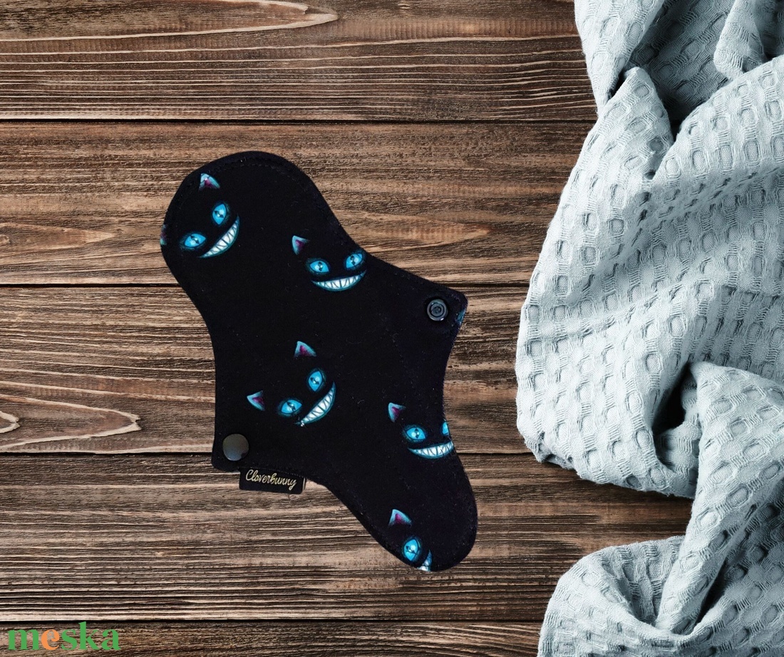 Alice macska - Tanga betét - szépségápolás - intim higiénia - intimbetét - Meska.hu