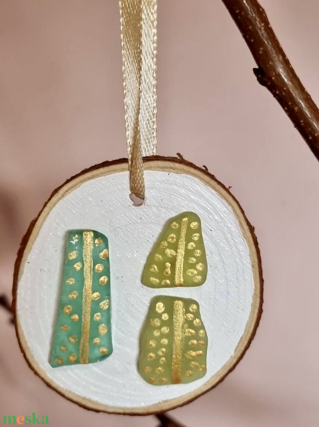 Aranymintás tengeri üveg karácsonyfadísz faalapon - karácsony - karácsonyi lakásdekoráció - karácsonyfadíszek - Meska.hu