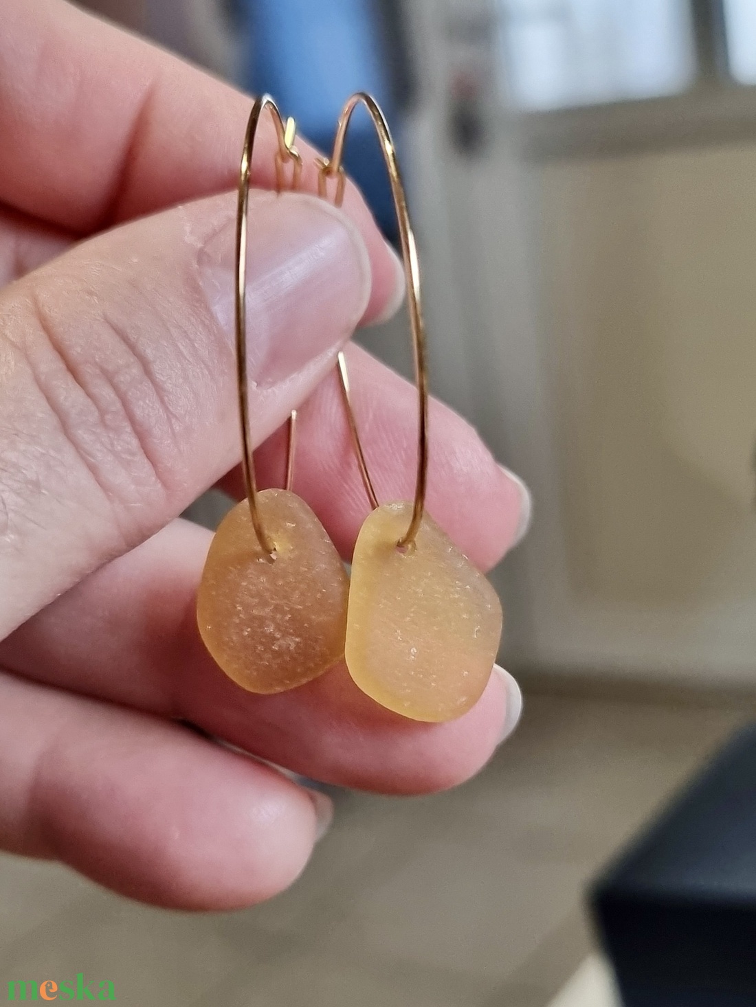 Valódi tengeri üvegből készült fülbevaló.  - ékszer - fülbevaló - lógó fülbevaló - Meska.hu