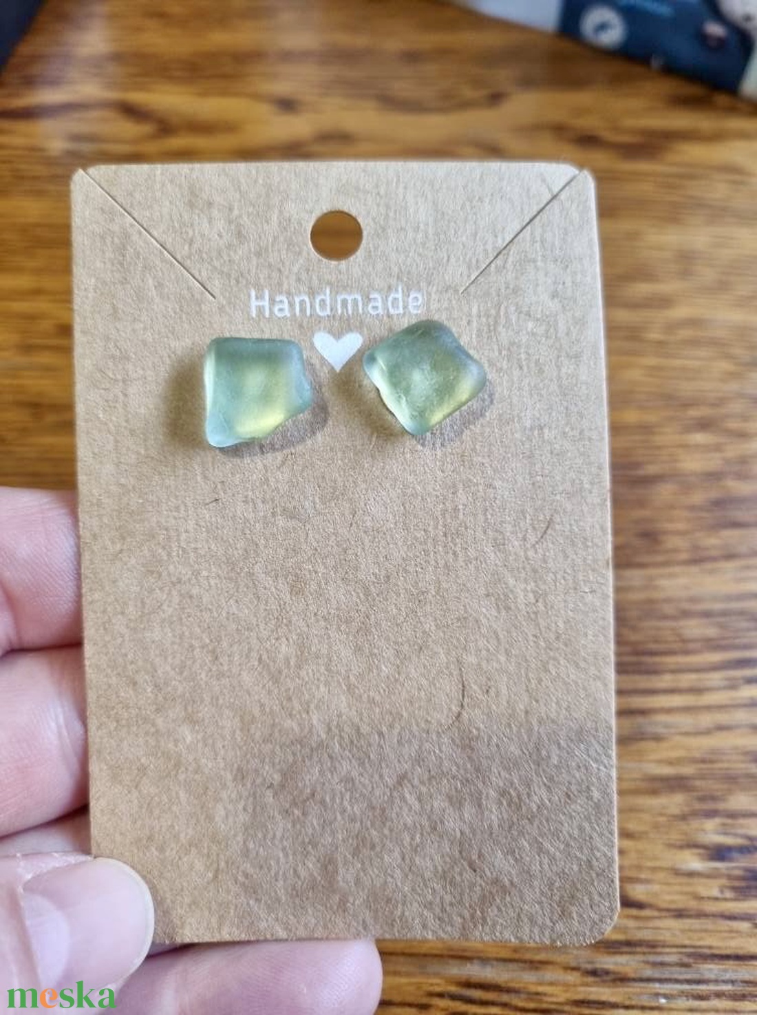 Valódi tengeri üvegből készült fülbevaló.  - ékszer - fülbevaló - lógó fülbevaló - Meska.hu